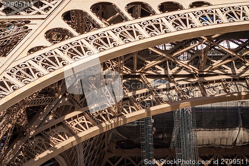 Image of Eiffel Tower in Paris