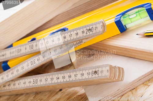 Image of Carpenters level, ruler and right angle