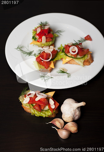 Image of Toast with vegetables