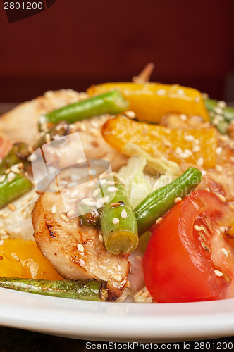 Image of Warm salad with chicken