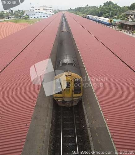 Image of Commuter train at a station