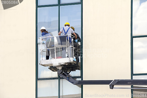 Image of Washing windows 