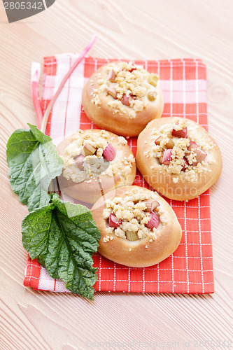 Image of roll with rhubarb