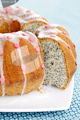 Image of poppyseed Easter cake