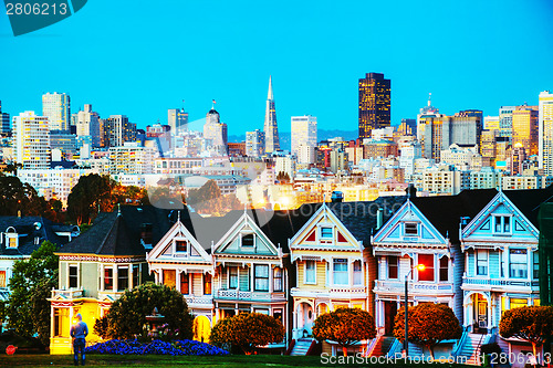 Image of San Francisco cityscape as seen from Alamo square park