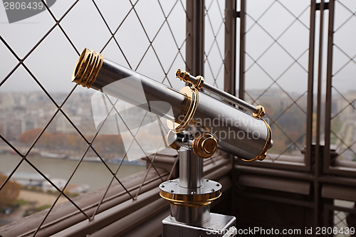 Image of Eiffel Tower Telescope