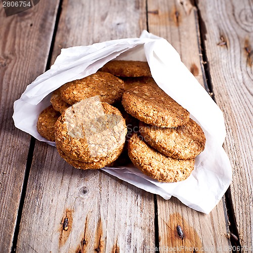 Image of fresh crispy oat cookies