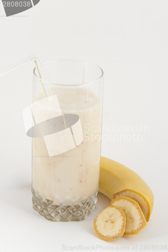 Image of Banana juice with bananas