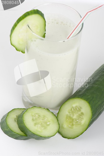 Image of green cucumber coctail