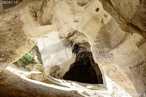 Image of Bell cave