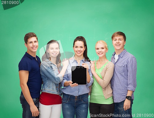 Image of students showing blank tablet pc screen