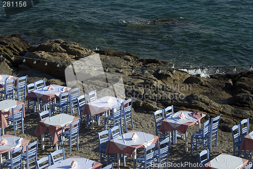 Image of seaside restaurant