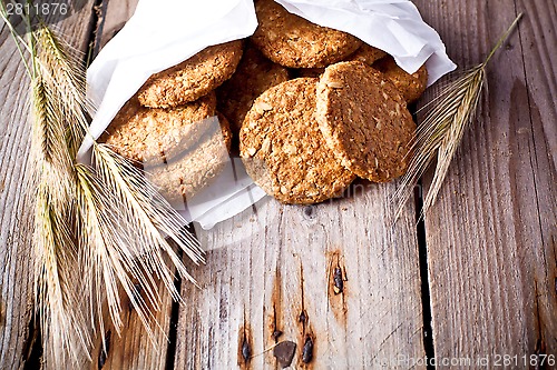 Image of fresh crispy cereal cookies and ears