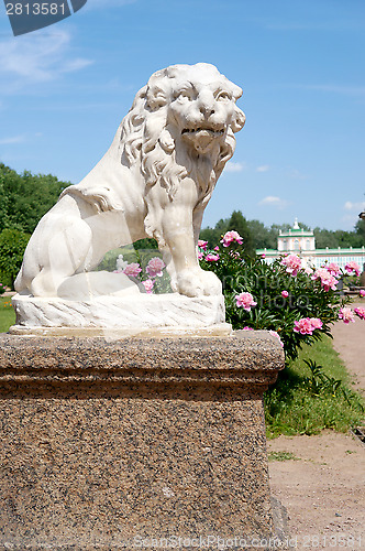 Image of Lion statue of white marble in the park