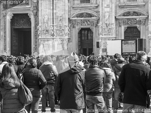 Image of Black and white Mass at Duomo di Milano