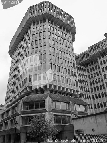 Image of Black and white Queen Anne Gate London