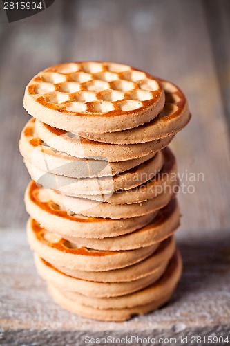 Image of stack of honey cookies 