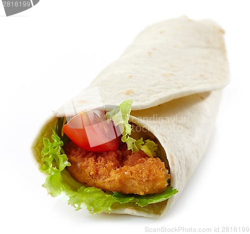 Image of Wrap with fried chicken and vegetables