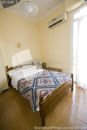 Image of single hotel room