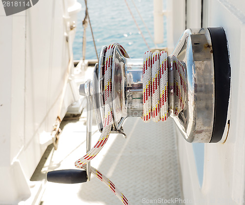 Image of Hand winch with rope