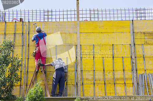 Image of Two Bricklayer