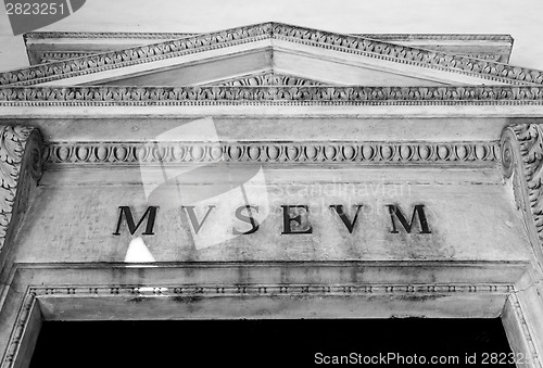 Image of Italian Museum Entrance