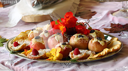 Image of Stuffed baked apples 