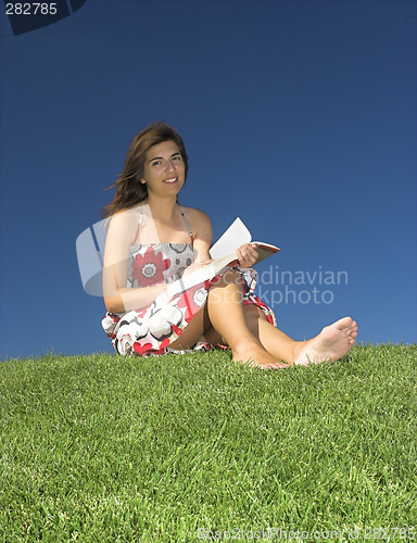 Image of Woman reading