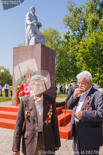 Image of Unidentified veterans during the celebration of Victory Day. GOM