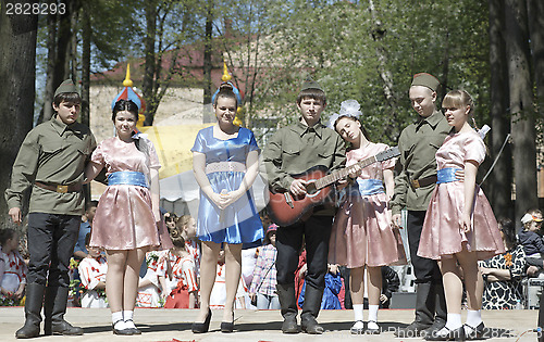 Image of Guitar dance and song