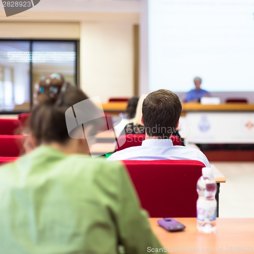 Image of Students listening to the lecture.