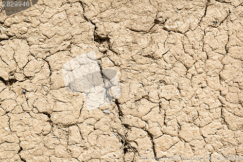 Image of Clay wall Birkat al mud