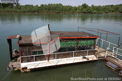 Image of Home on the water