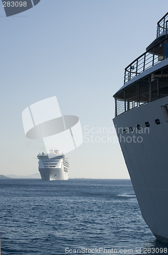Image of cruise ship in harbor