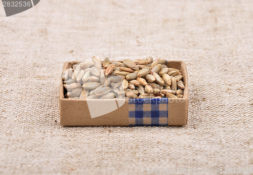 Image of Rye on linen