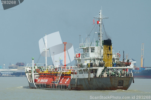 Image of LPG ship on a river