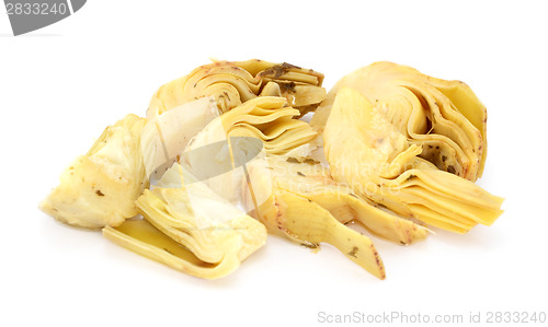 Image of Artichoke heart segments 