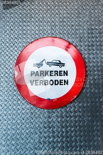 Image of Dutch no parking sign