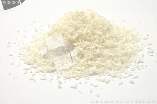 Image of Detailed but simple image of coconut flakes