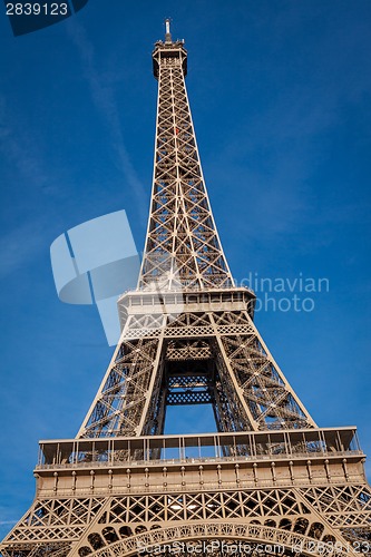 Image of Eiffel Tower in Paris