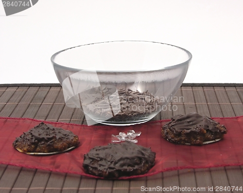 Image of Selfmade gingerbread and a bowl of grater-chocolate 