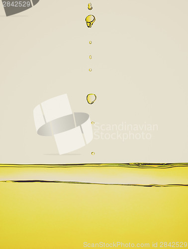 Image of Retro look Olive oil