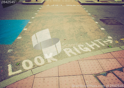 Image of Retro look Look Right sign