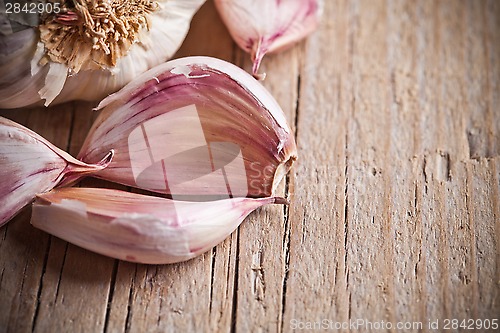 Image of  cloves of garlic 