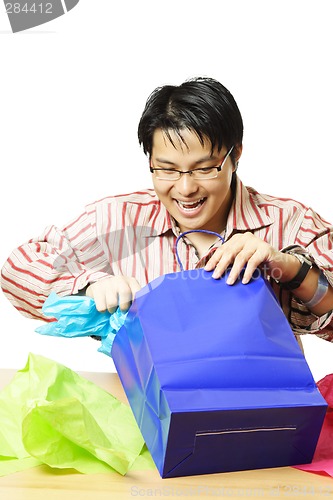 Image of Shopping gifts