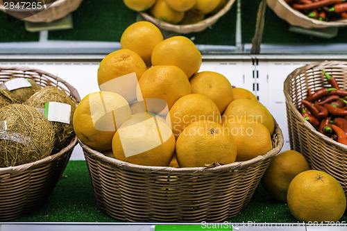 Image of Fruits and vegetables on a supermarket shelf