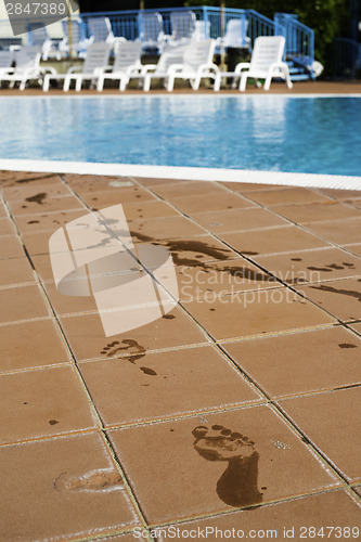 Image of Footprints of bare feet