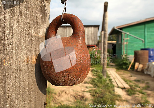 Image of old kettlebell