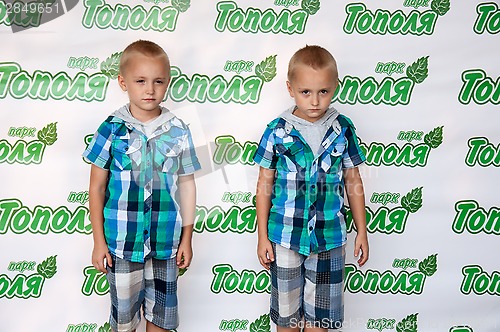 Image of Participants in the Festival of twins