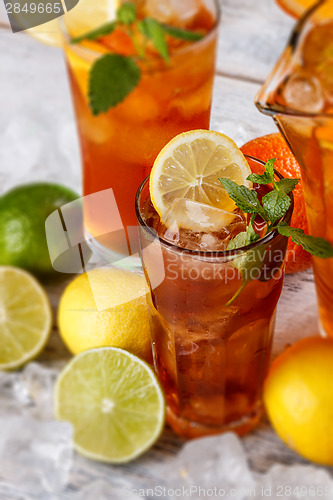 Image of Glasses of ice tea